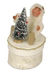 YuleBoxWithToddlerAndTreeLittle